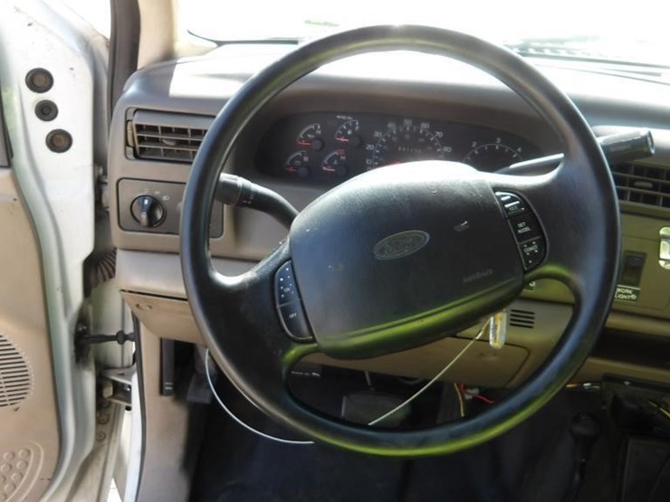 2001-ford-f350-image-19