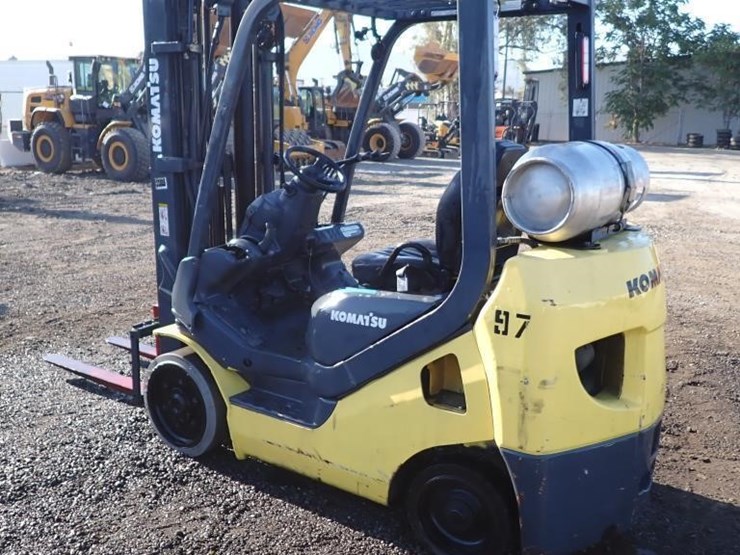 komatsu-fg25st-16-image-4