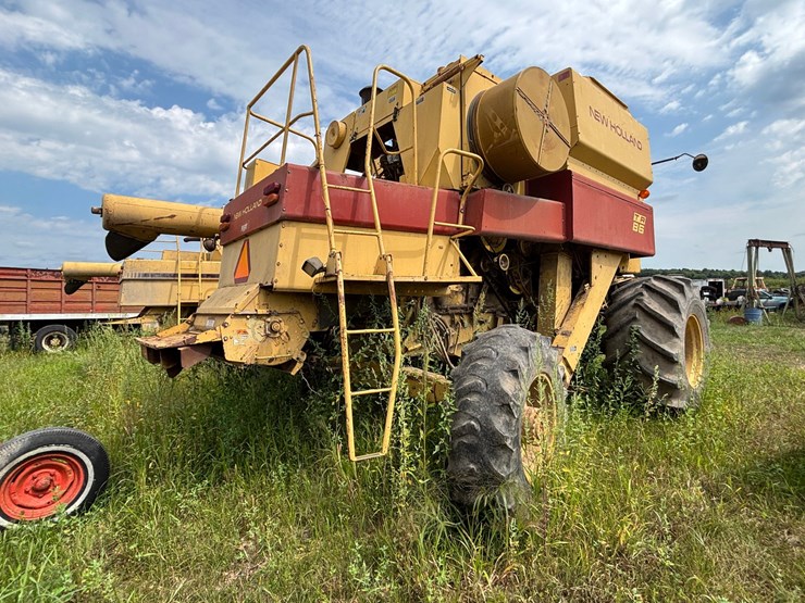 new-holland-tr86-image-6