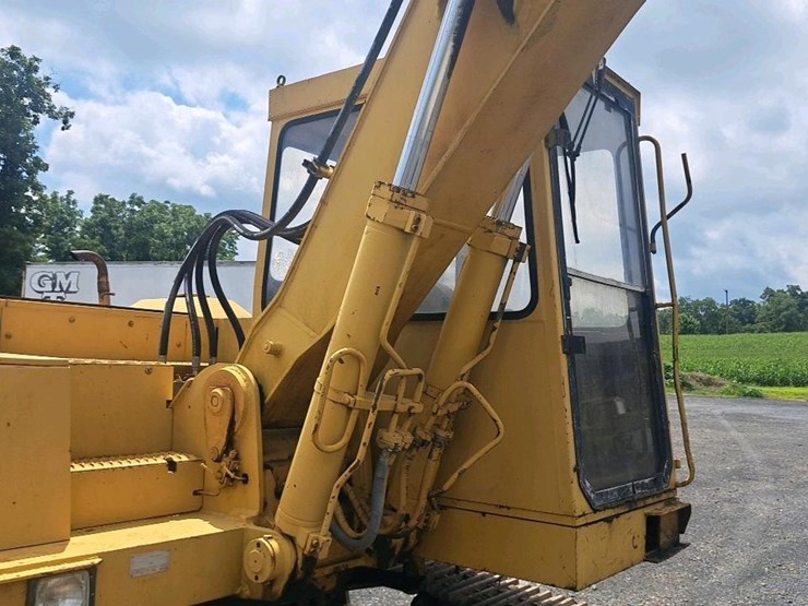 caterpillar-211-image-24