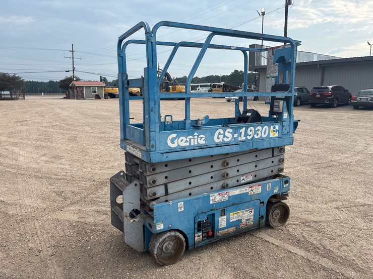 genie-gs1930-image-3