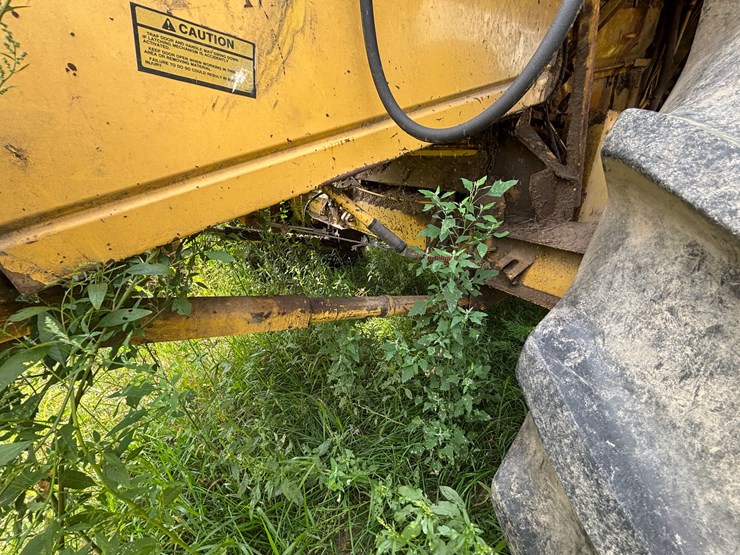 new-holland-tr86-image-24