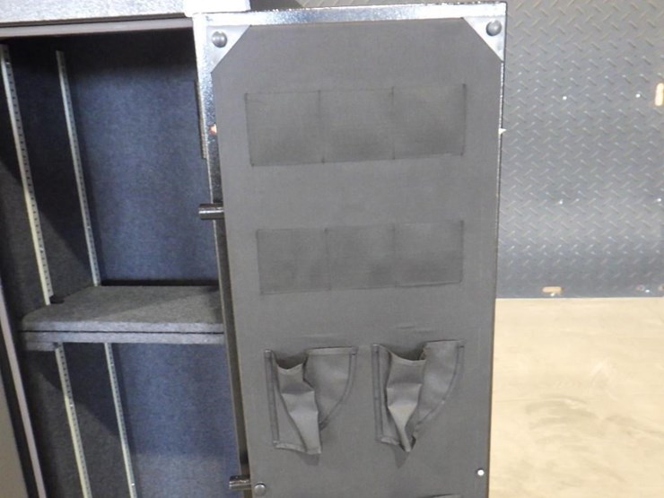 fireproof-gun-safe-14-gun-capacity-image-7