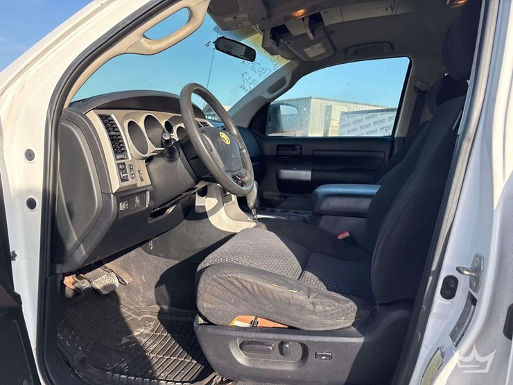 2008-toyota-tundra-image-14