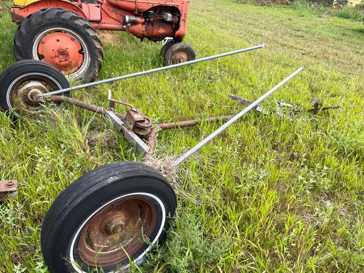 #2616-•-8"-x-27'-hutch-auger-with-(2)-wheel-auger-caddie-with-winch-image-3