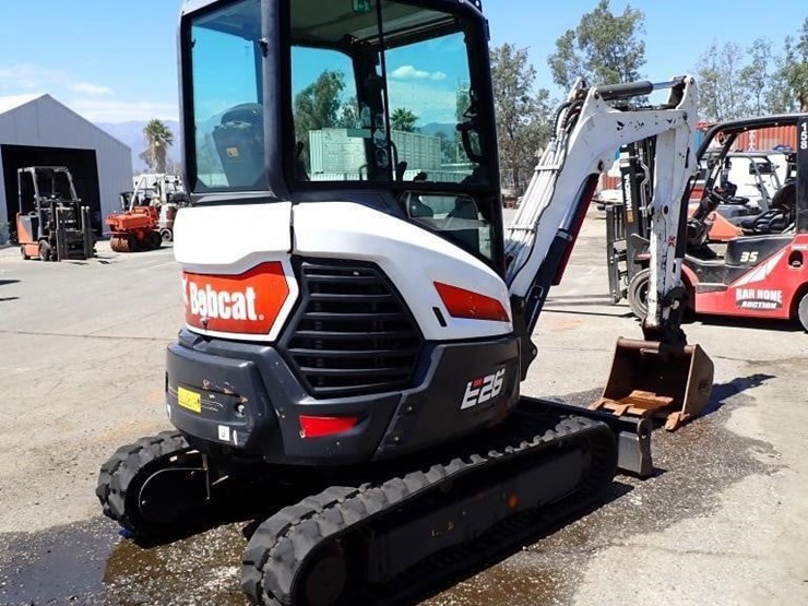 2021-bobcat-e26-image-3