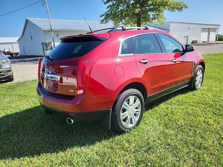 2014-cadillac-srx4-suv-image-8
