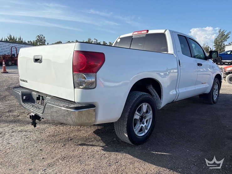 2008-toyota-tundra-image-3