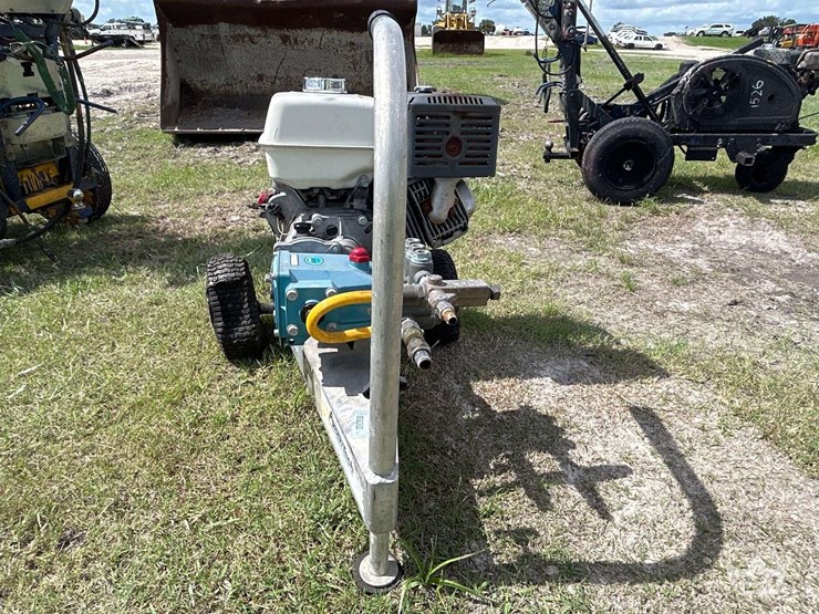 2012-ameritech-3500psi-portable-pressure-washer-image-11
