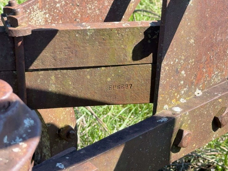 oliver-four-bottom-plow-image-15