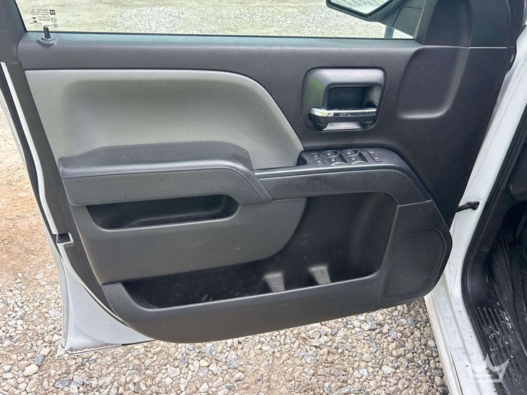 2016-chevrolet-silverado-1500-image-11