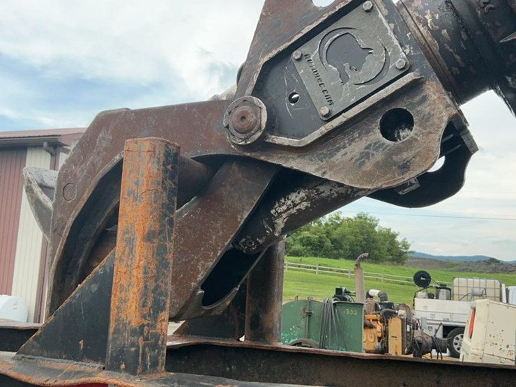 2015-deere-335d-image-36