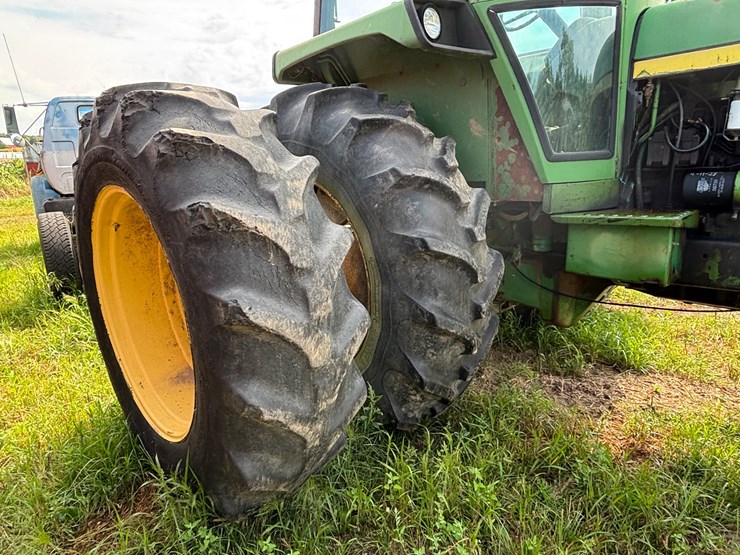 john-deere-4630-image-52