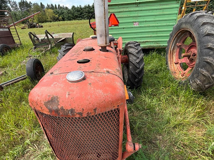 #2568-•-allis-chalmers-c-narrow-front-tractor-image-32