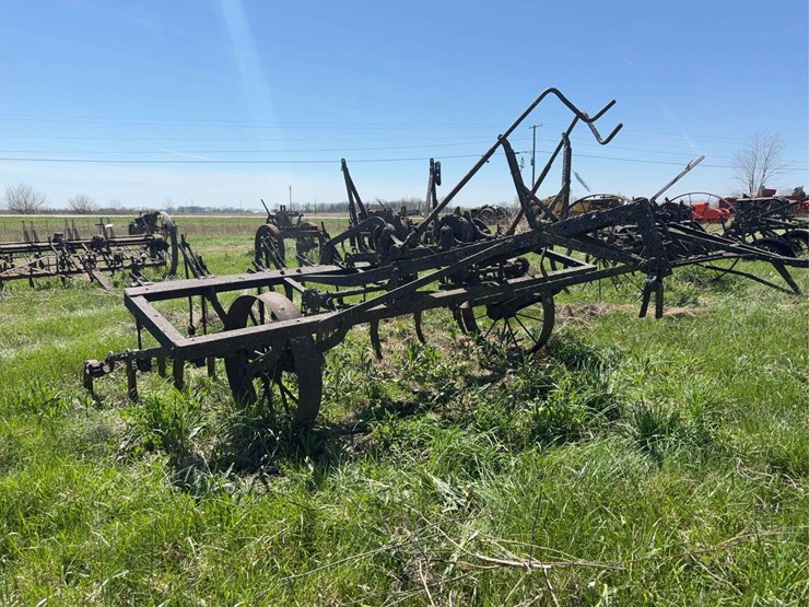 john-deere-10-image-3