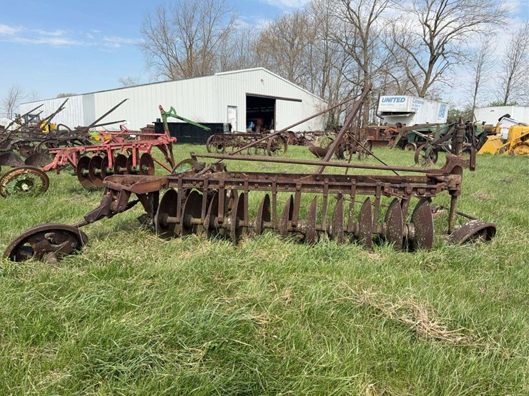 case-8’-disk-plow-image-3