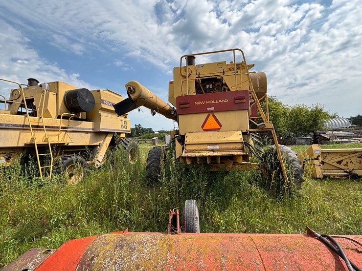 new-holland-tr86-image-7
