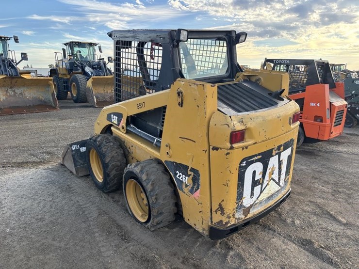 caterpillar-226b3-image-4