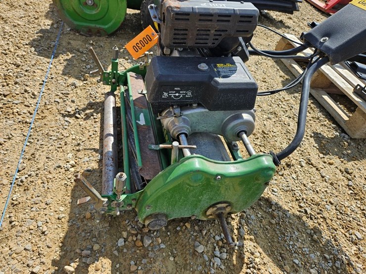 #30-•-john-deere-220a-greens-mower-image-10