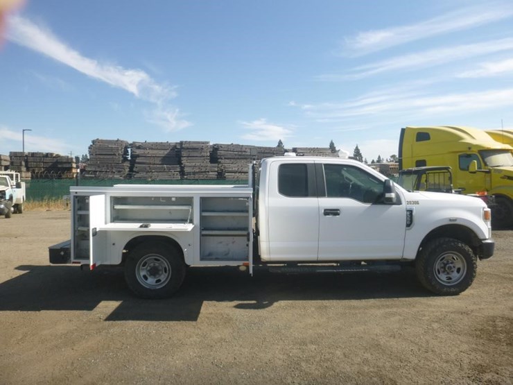 2022-ford-f350-image-7