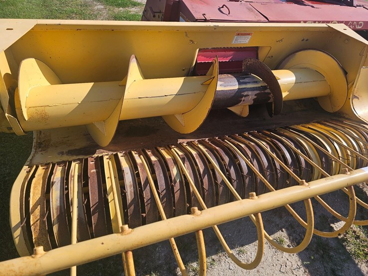 new-holland-790-image-16