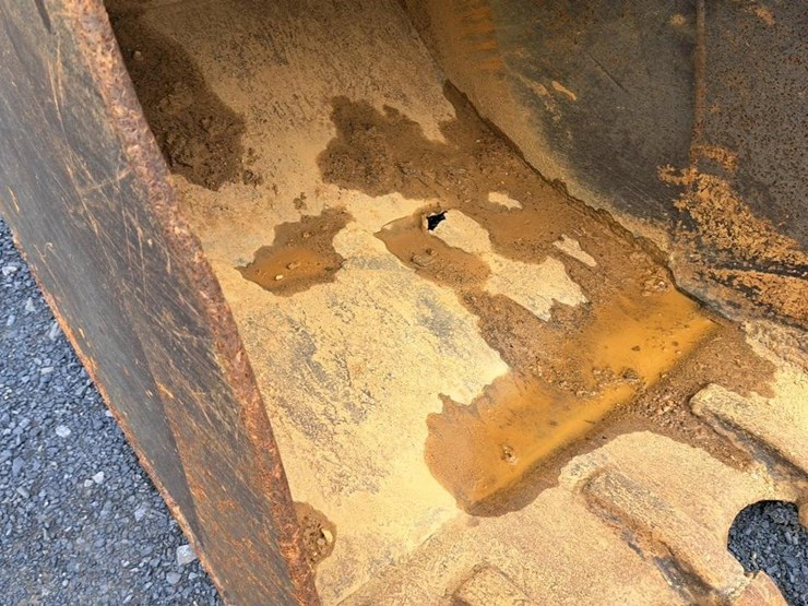 caterpillar-211-image-31