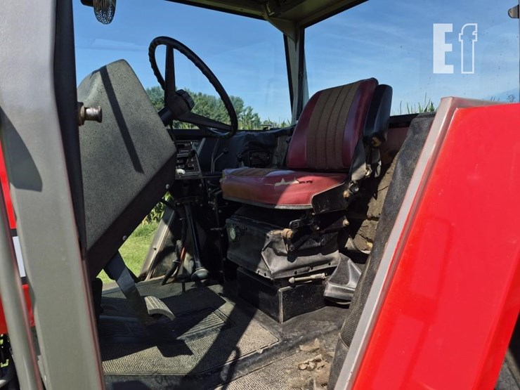 massey-ferguson-2705-image-16