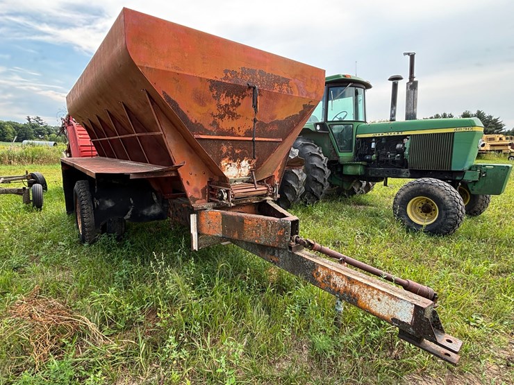 #2650-•-lime-spreader-image-27