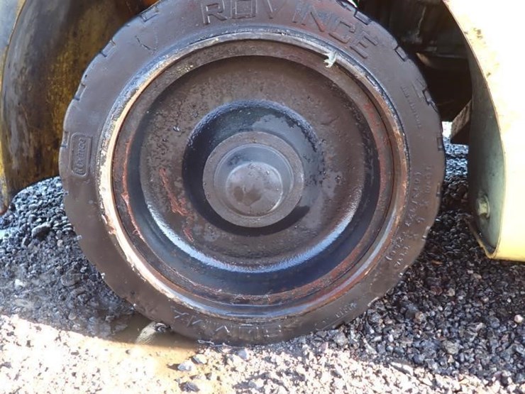 komatsu-fg25st-16-image-11