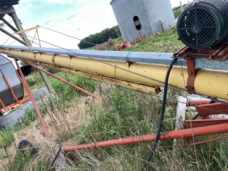 #2584-•-westfield-8-x-46-grain-auger-image-5