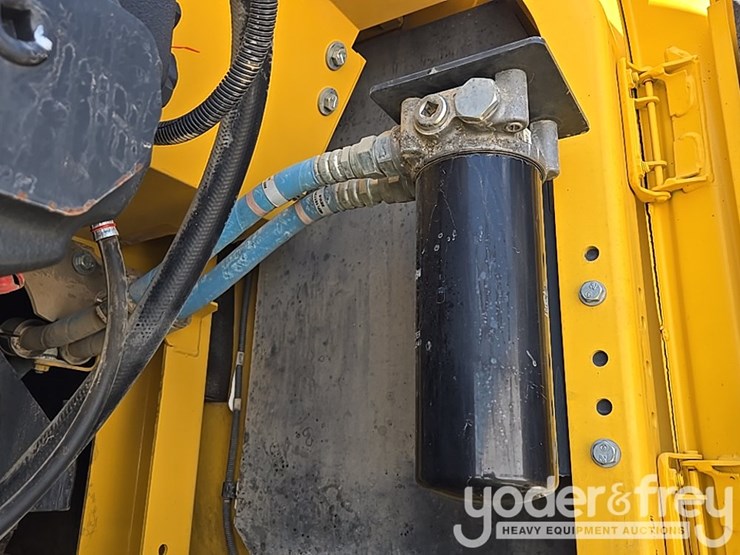 2023-komatsu-pc360-lc-11-image-35