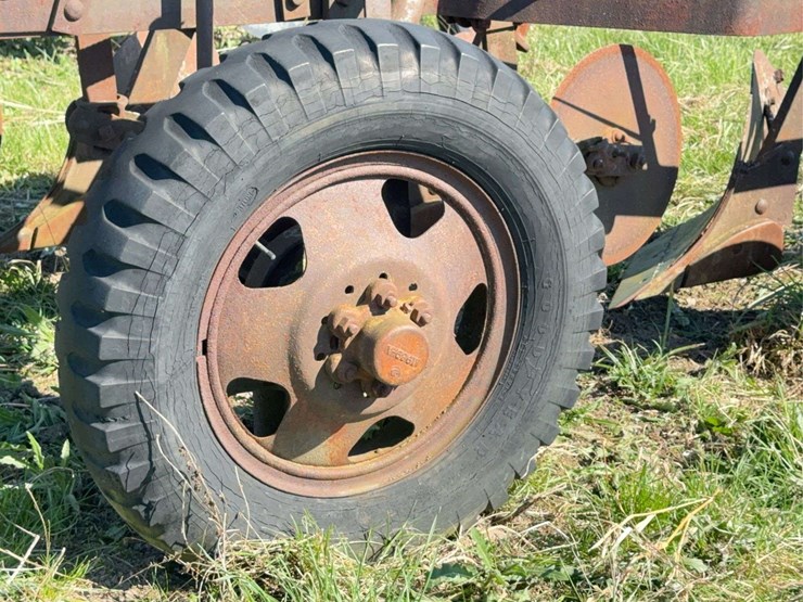 john-deere-16-image-9