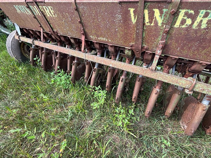 john-deere-8-image-31