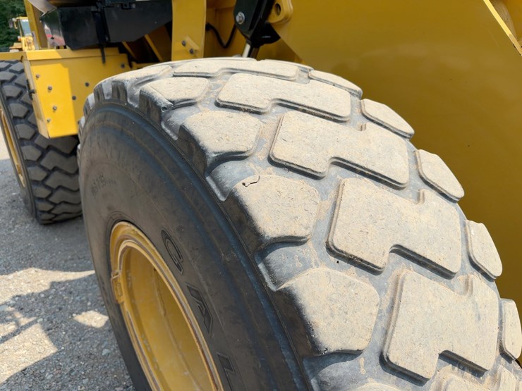 2017-caterpillar-926m-image-14
