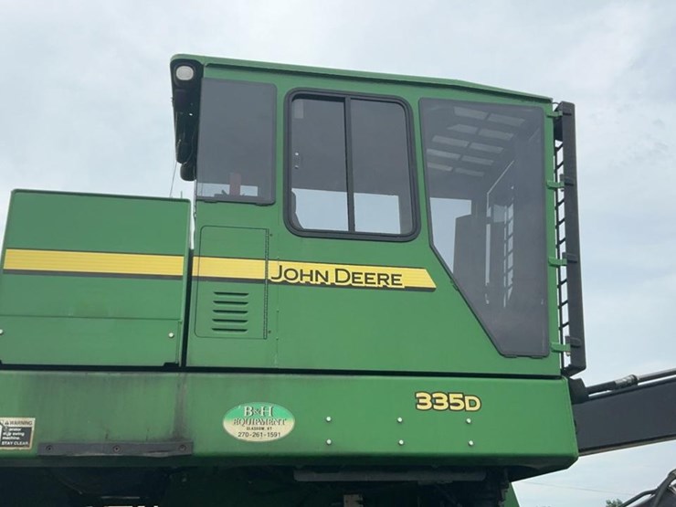 2015-deere-335d-image-60