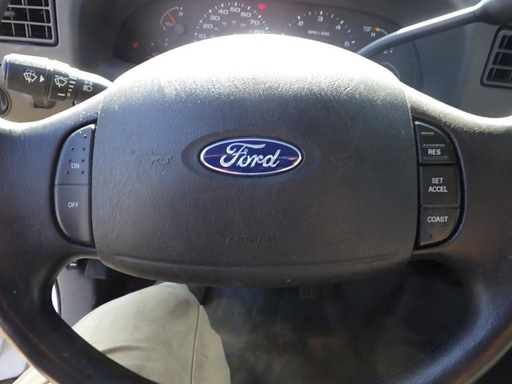 2003-ford-f250-image-26