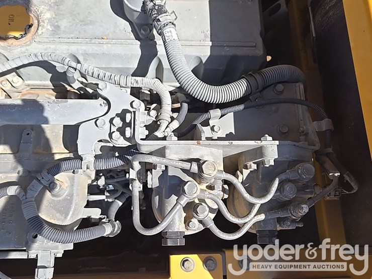 2011-deere-450d-lc-image-66