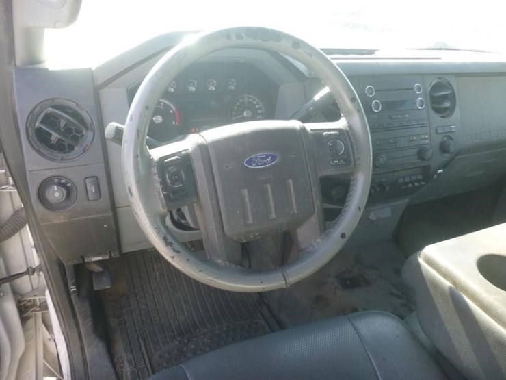 2015-ford-f550-image-11