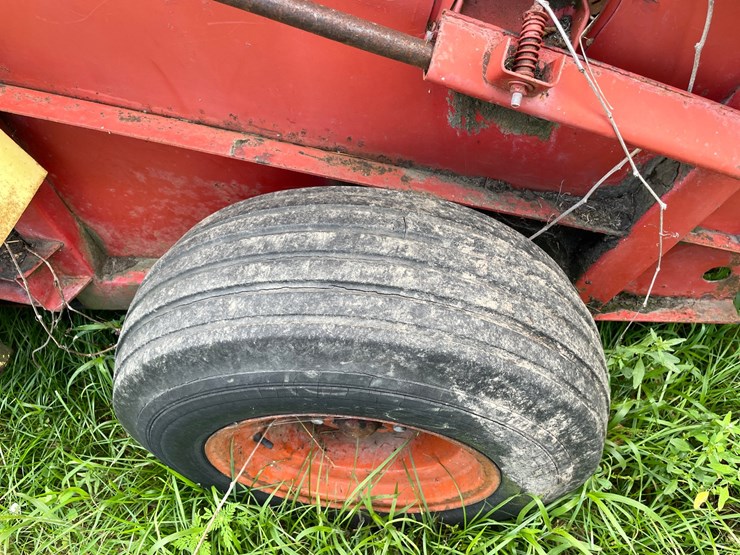 new-holland-850-image-14