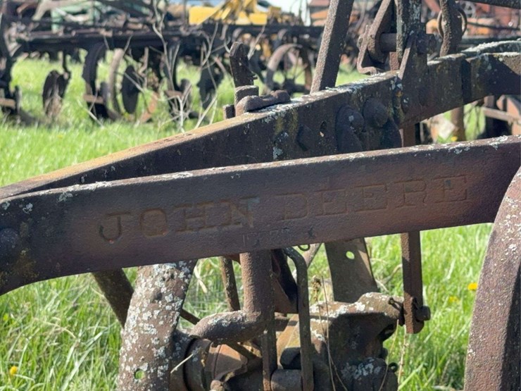 john-deere-14-image-3