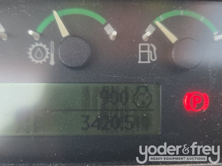 2019-deere-310sl-image-64