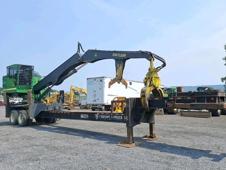 2019-deere-437e-image-1