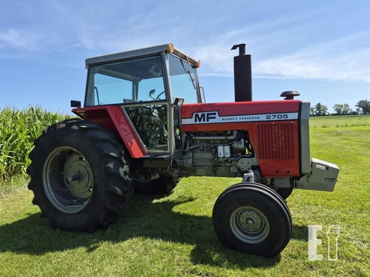 massey-ferguson-2705-image-4