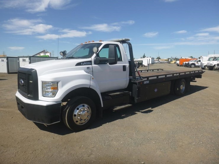 2016-ford-f650-image-1