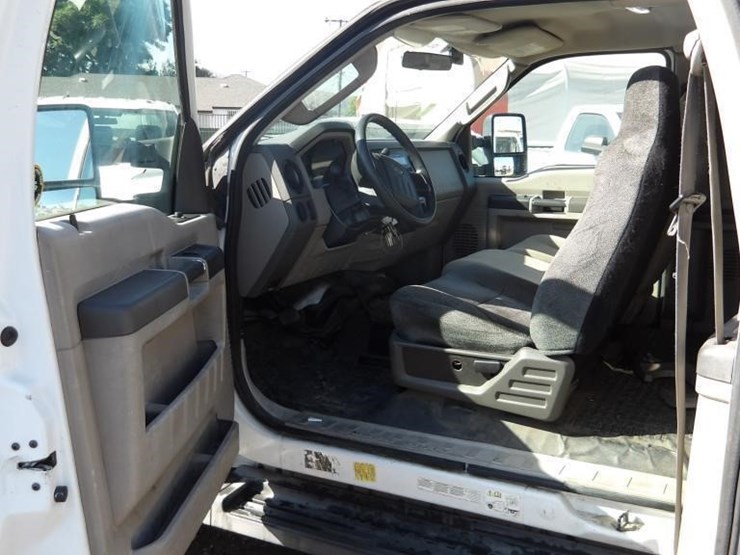 2008-ford-f450-image-13