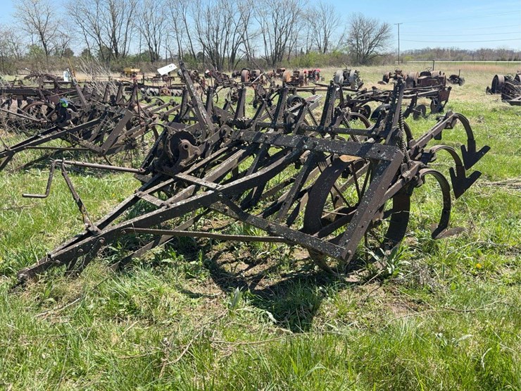 john-deere-8-image-7