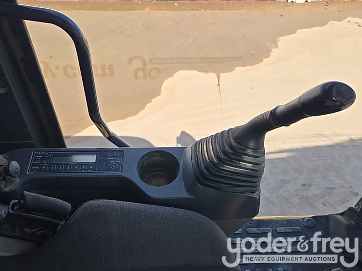 2023-komatsu-pc360-lc-11-image-79