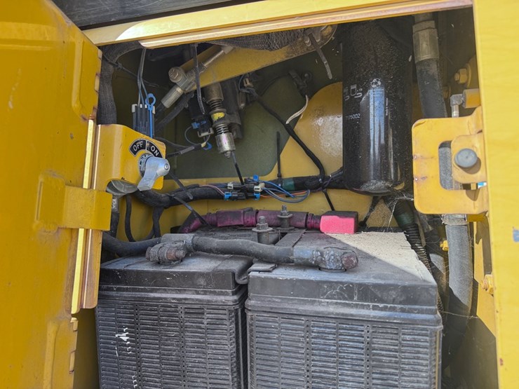 2002-deere-650h-lgp-image-25