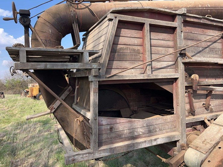 altman-taylor-threshing-machine-image-22