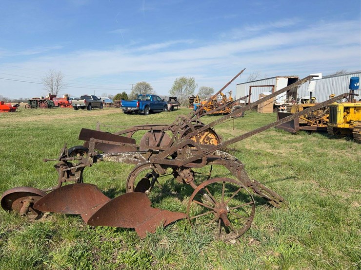 two-bottom-plow-image-2